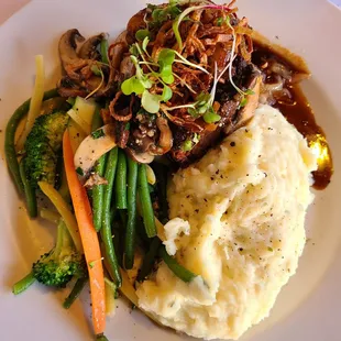 Are you looking for the perfect filet mignon? The Bistro at Marshdale is the place for you!