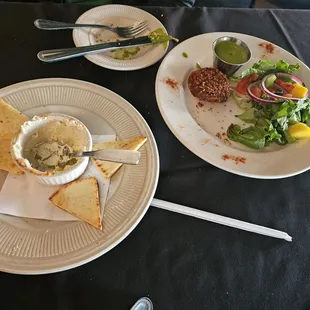 Pita bread and chokes and cheese dip Crab cake