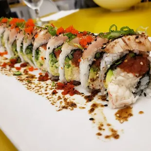 Surf sushi roll