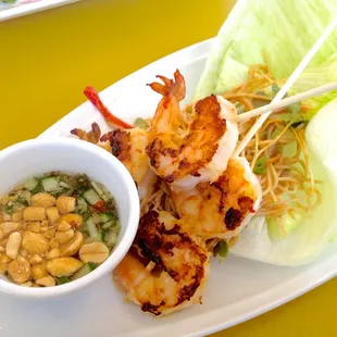 Spicy Shrimp Lettuce Wraps