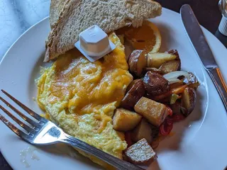 Stratus Restaurant and Bar