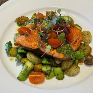 Pan Seared Salmon With Roasted Gnocchi, Pesto and Heirloom Tomatoes