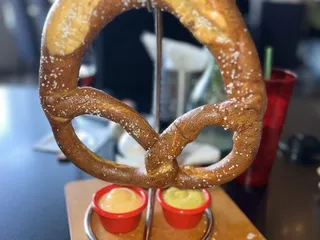 MAD LOVE eat + drink