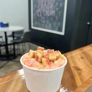 Strawberry with Cheesecake bites is so good!