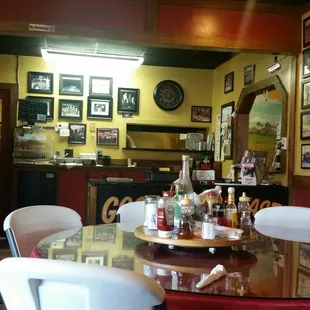 sushi and sashimi, interior