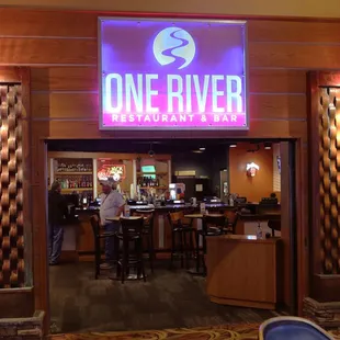 One River Restaurant and Bar