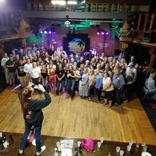 Group photo so you can see bar area. Nice and roomy.