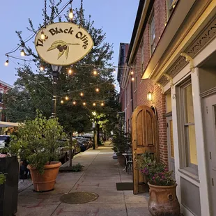 Dinner for 1, starts now !!