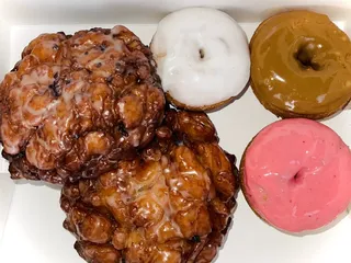 Paul's Donuts Subs & Gyros