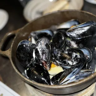 Mussels with White Wine Sauce