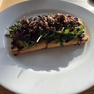 Hummus Toast