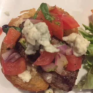 Beef Tenderloin Crostini