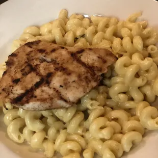 Mac &amp; cheese/with chicken