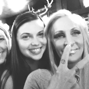 GOOD TIMES...AWESOME BAR!!!!