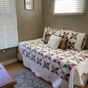 Side room suitable for a child next to parent's room