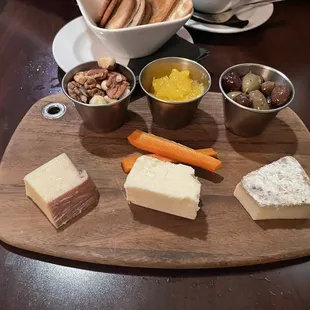 Cheese board (3 cheeses)