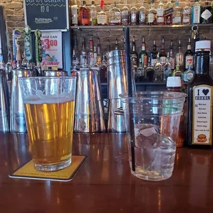FH Brewwerks Sticky Paws Honey Wheat