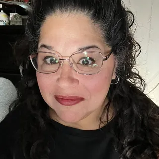 Lisa B.