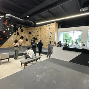 Bouldering 101 for beginners! Held every Saturday at 1pm.