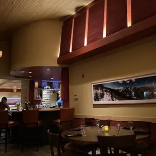 the bar and dining area
