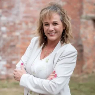 Karleen W.