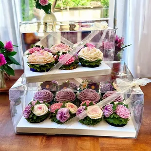 Flower cupcakes