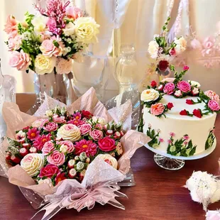 Cupcake bouquet (19 cupcakes) and 8&quot; custom cake for baby shower
