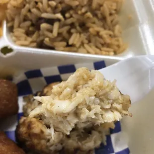 Minimal filler crab cake