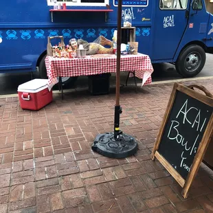 Also serves açaí bowls.