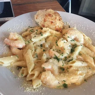 Pontchartrain Pasta