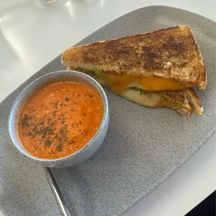 Grilled cheese and tomato basil soup