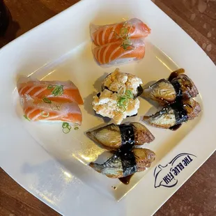 Salmon belly, eel, scallop