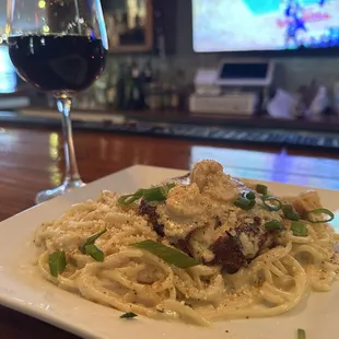 Seafood pasta with Crab Cake