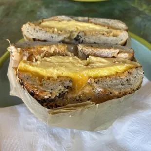 Breakfast sandwich