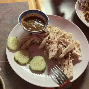 khao man gai (HS4. Hainanese Chicken Rice)