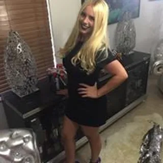Gabriela E.