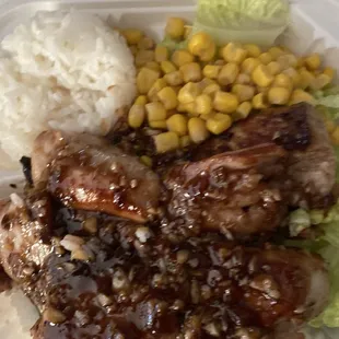 Mahimahi plate with corn