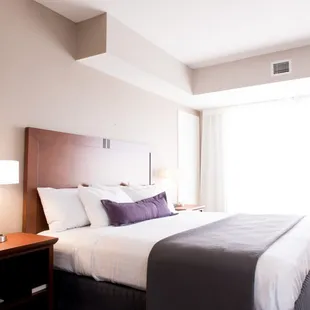 King Executive Suite bedroom