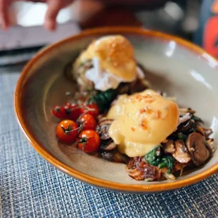 Eggs Benedict