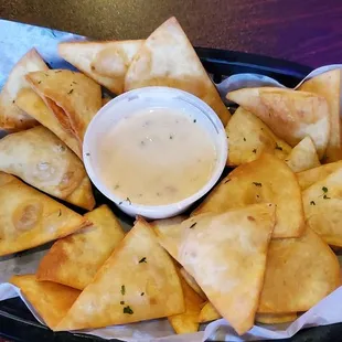 Queso and chips