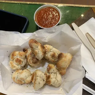 garlic knots