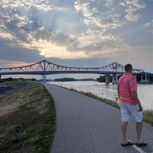 The view outside on the path way.