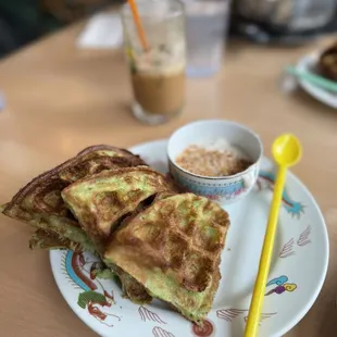 Pandan waffle