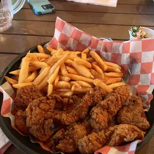 Chicken tender basket