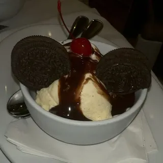 OREO SUNDAE