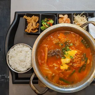 B7 budae jjigae