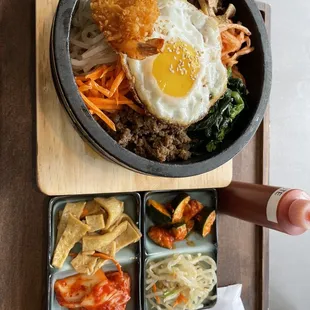 Stone pot bibimbop