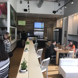 sushi and sashimi, interior