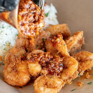 chicken wings and fried chicken, bbq wings, poultry, chicken wings, food, fried chicken wings, fried chicken, chicken, bbq chicken