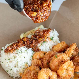 food, chicken wings and fried chicken